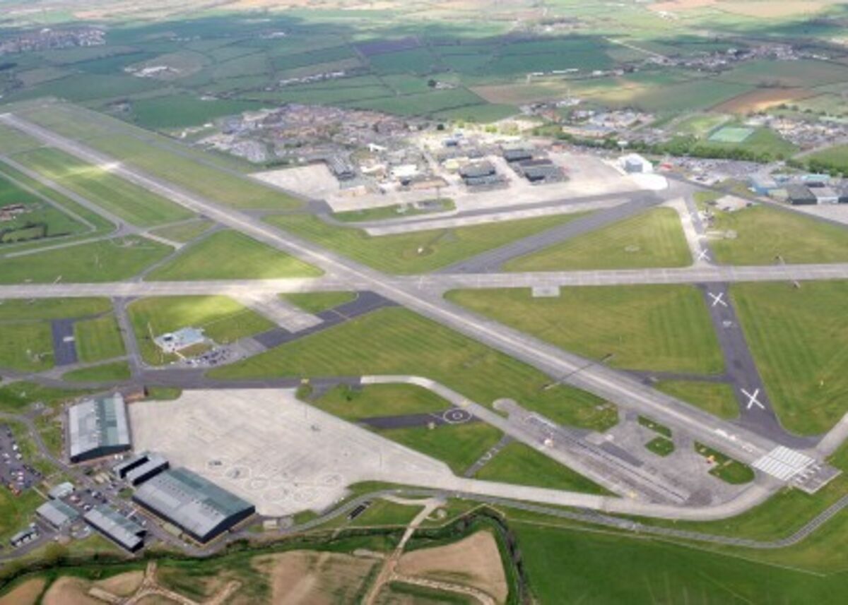Aerial-view-RNAS-Yeovilton-e1411730575170.jpg